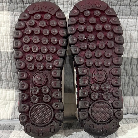 Women’s Brand New Crazy Savage Athletic Casual Tennis Shoe. Size 7. - Picture 4 of 8